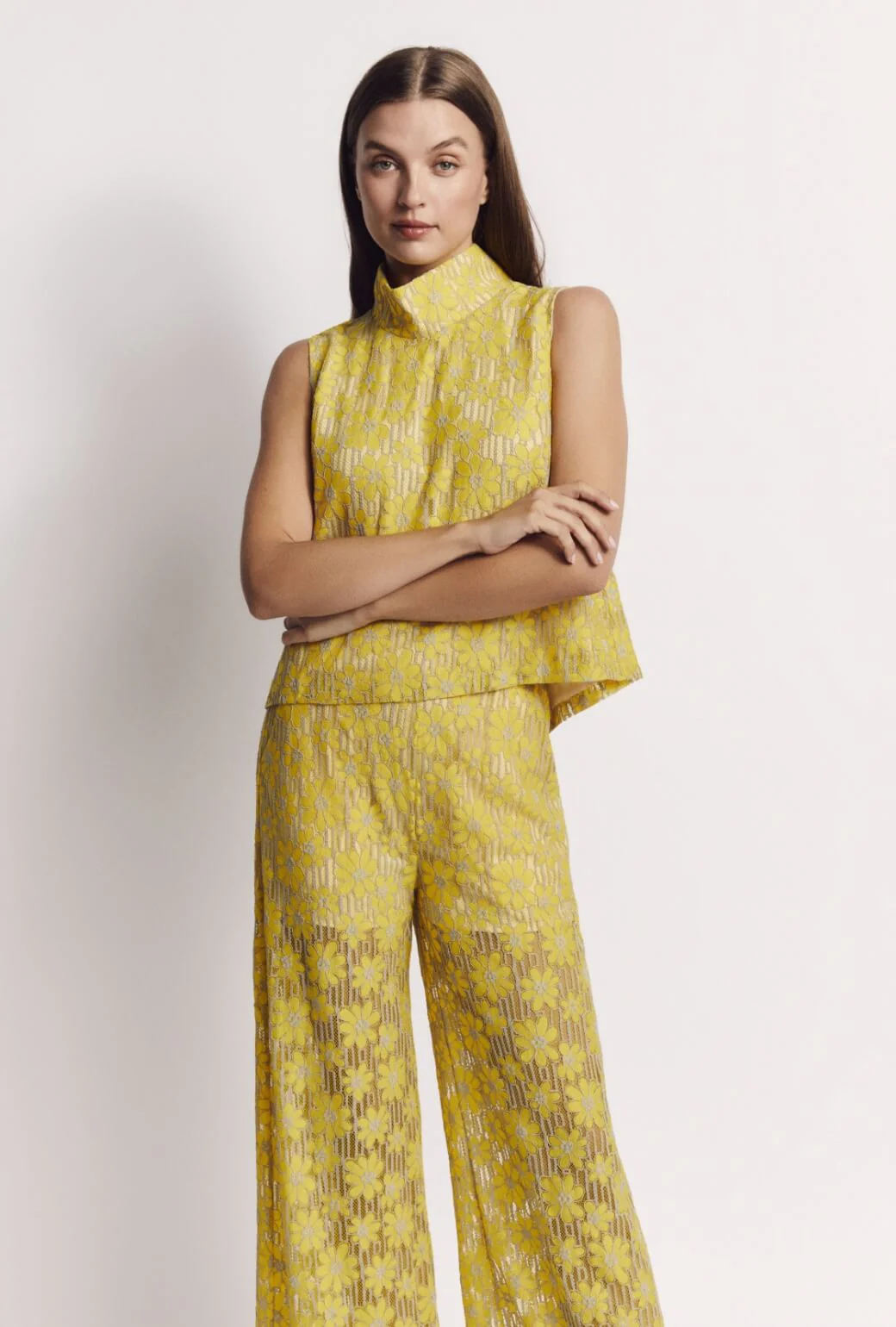 Cropped Sleeveless Mod Top - Yellow Lace - Image 3