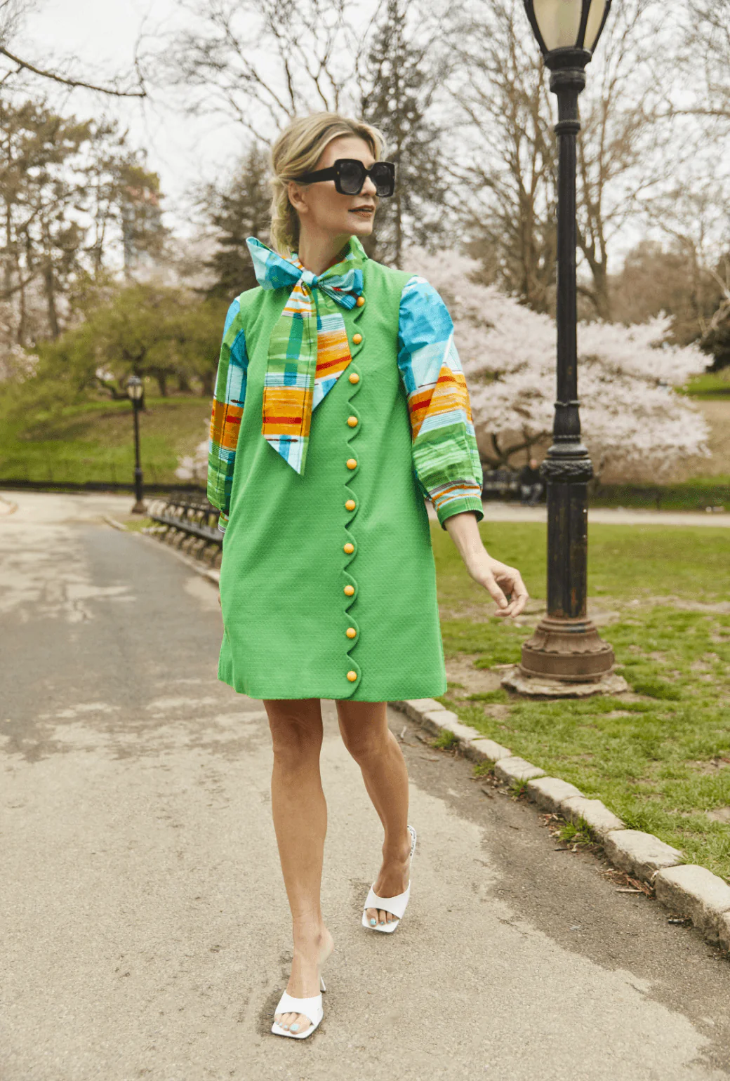 Scallop Shift Dress - Kelly Green - Image 2