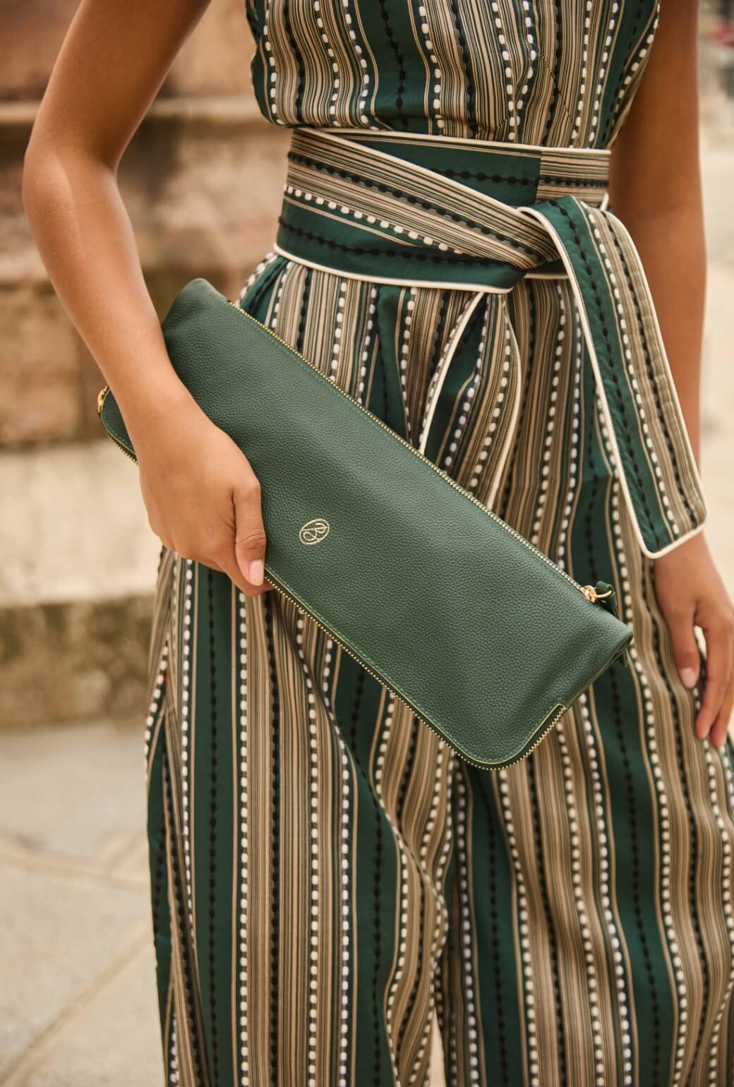 The East to West Clutch - Deep Green - Image 8