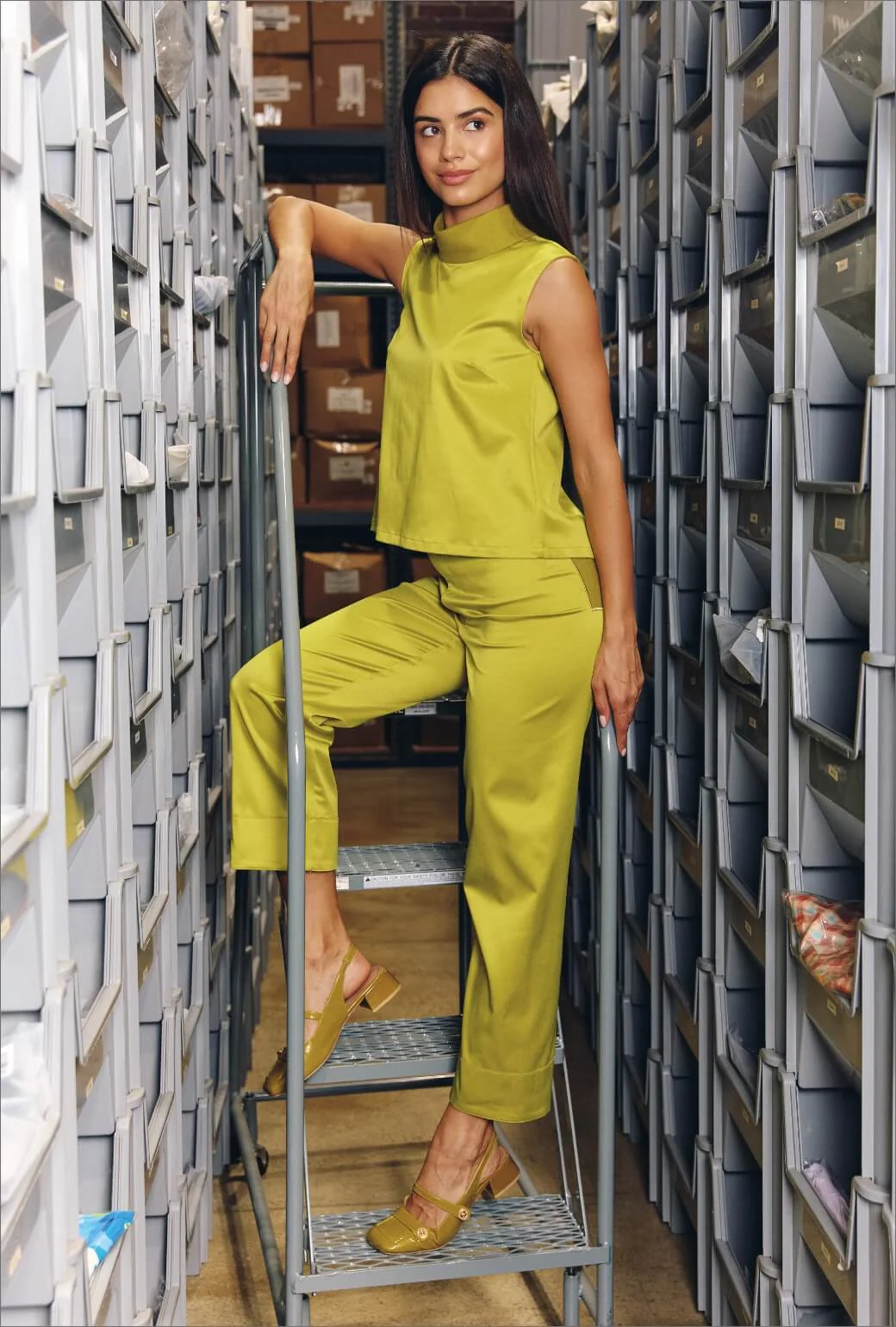 The Patch Pocket Charlie Pant - Chartreuse Sateen - Image 3